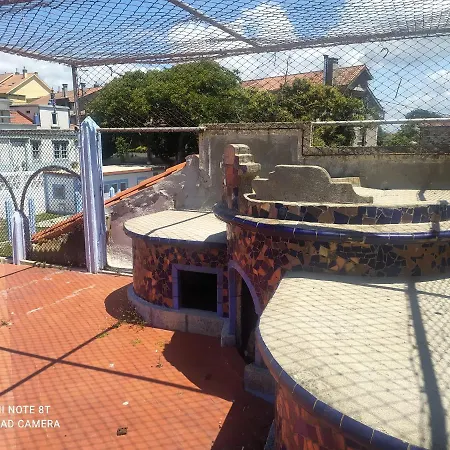Casa Indiana En Con Piscina A Guarda