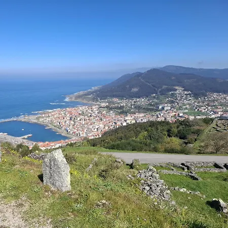 Casa Indiana En Con Piscina A Guarda