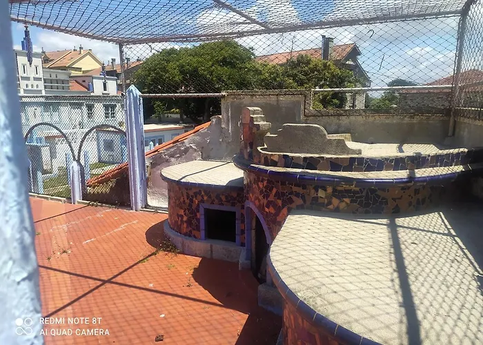 Casa Indiana En Con Piscina A Guarda